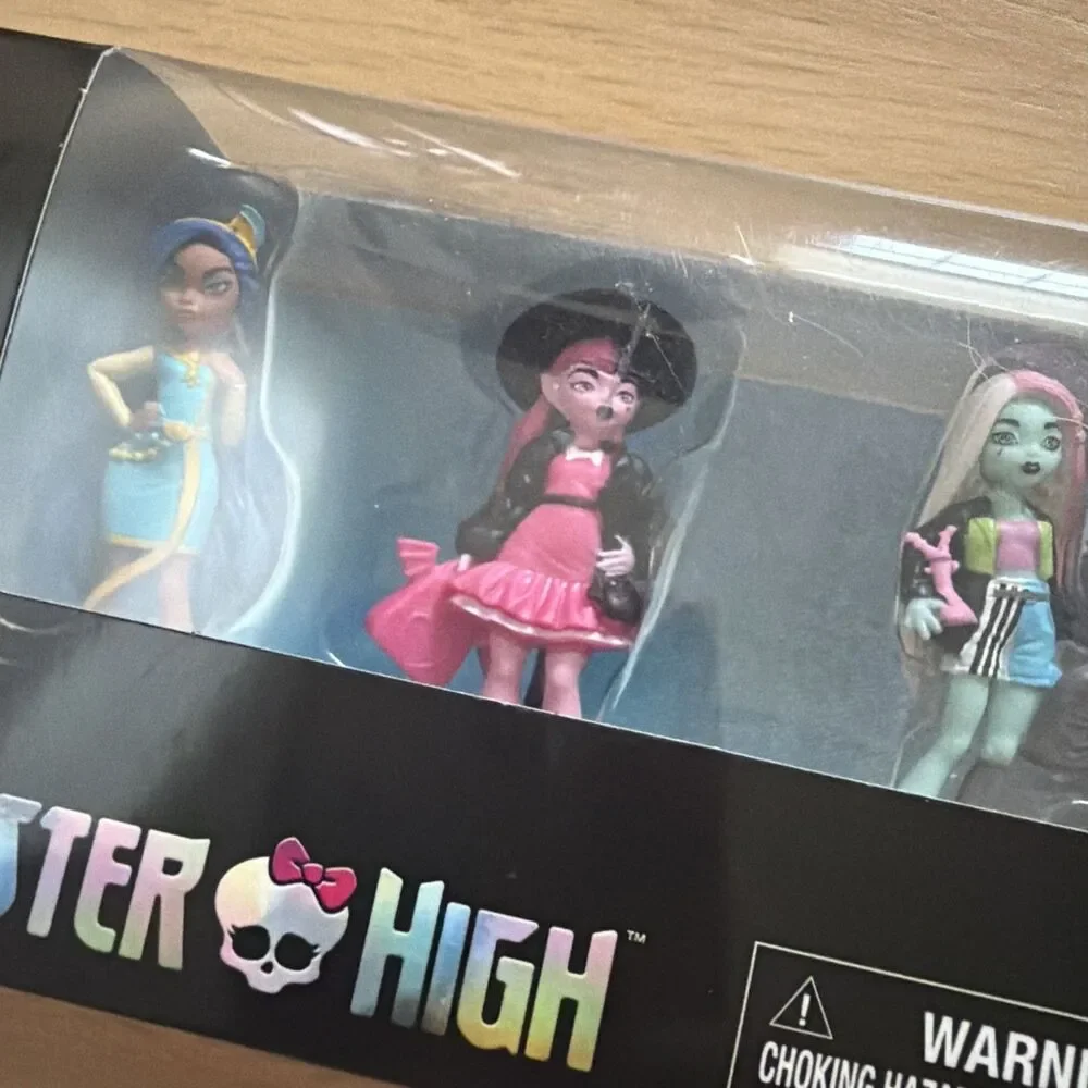 Monster High Minis Vinyl Toy Mini Dolls Figures Legend Toys Mattel Set of 4 NIB